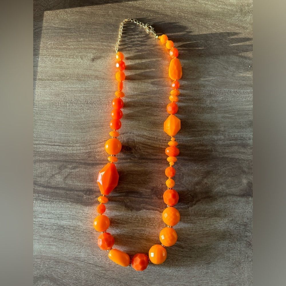 Multi-Faceted Orange Tangerine Beaded Graduated Acrylic Fashion Necklace Costume